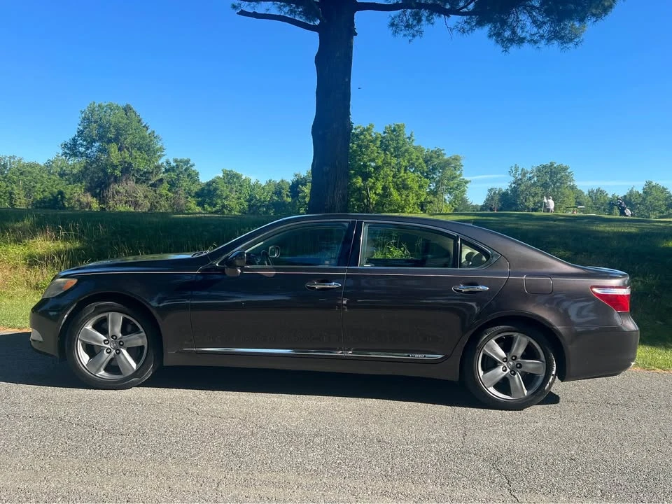 2009 Lexus LS 4th Gen - Image 3 of 13