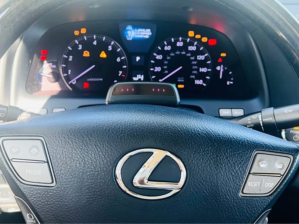 2009 Lexus LS 4th Gen - Image 5 of 13