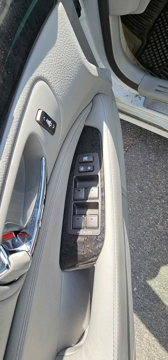 2009 Lexus LS 4th Gen - Image 3 of 8
