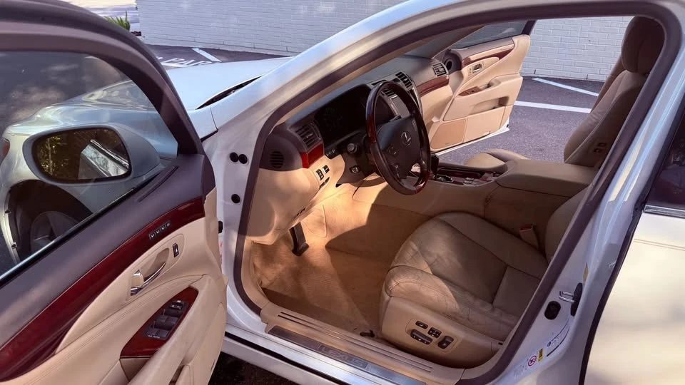 2009 Lexus LS 4th Gen - Image 12 of 16