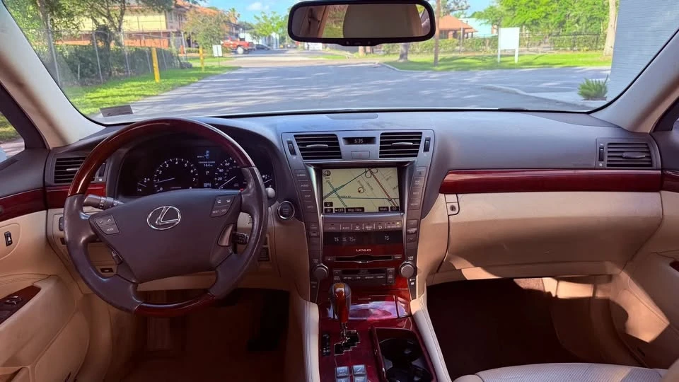 2009 Lexus LS 4th Gen - Image 11 of 16