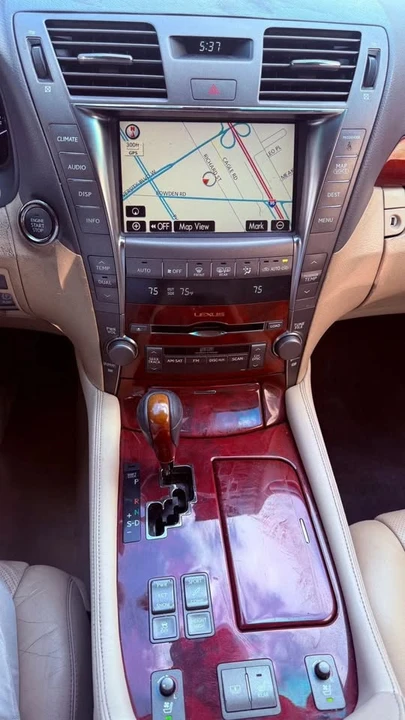 2009 Lexus LS 4th Gen - Image 14 of 16