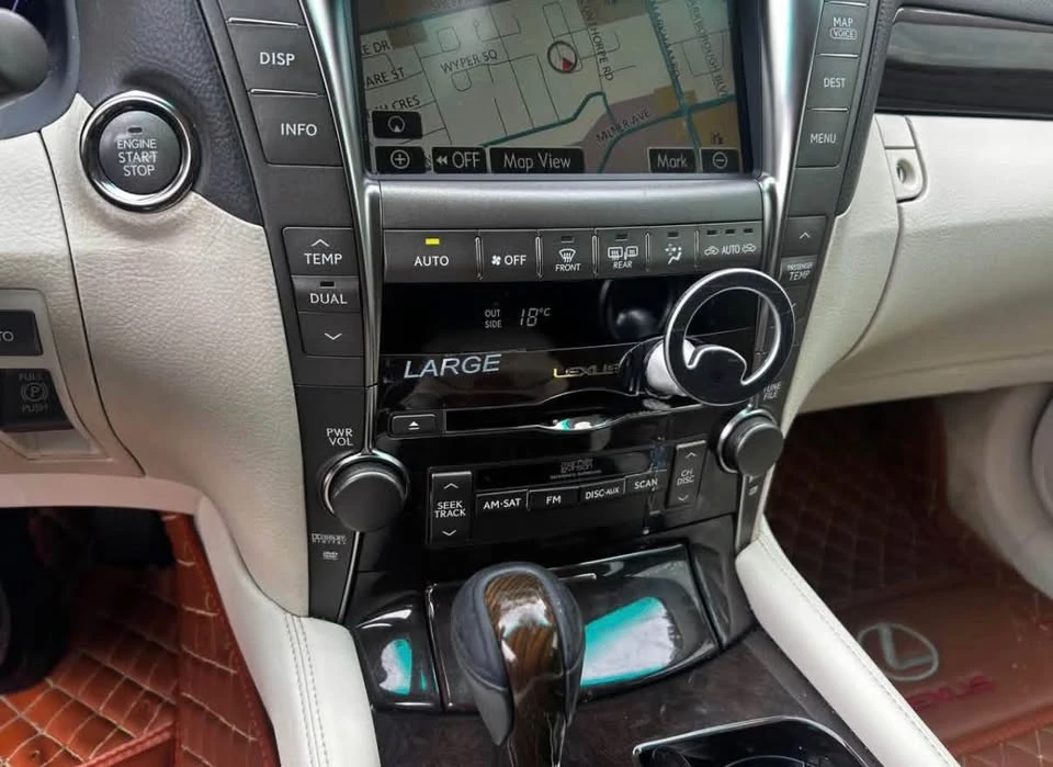 2009 Lexus LS 4th Gen - Image 10 of 11
