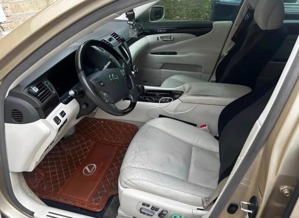 2009 Lexus LS 4th Gen - Image 6 of 11
