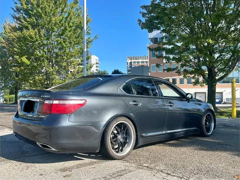 2009 Lexus LS460