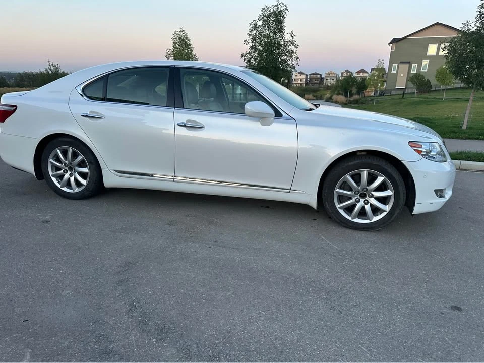 2009 Lexus LS 4th Gen - Image 6 of 10