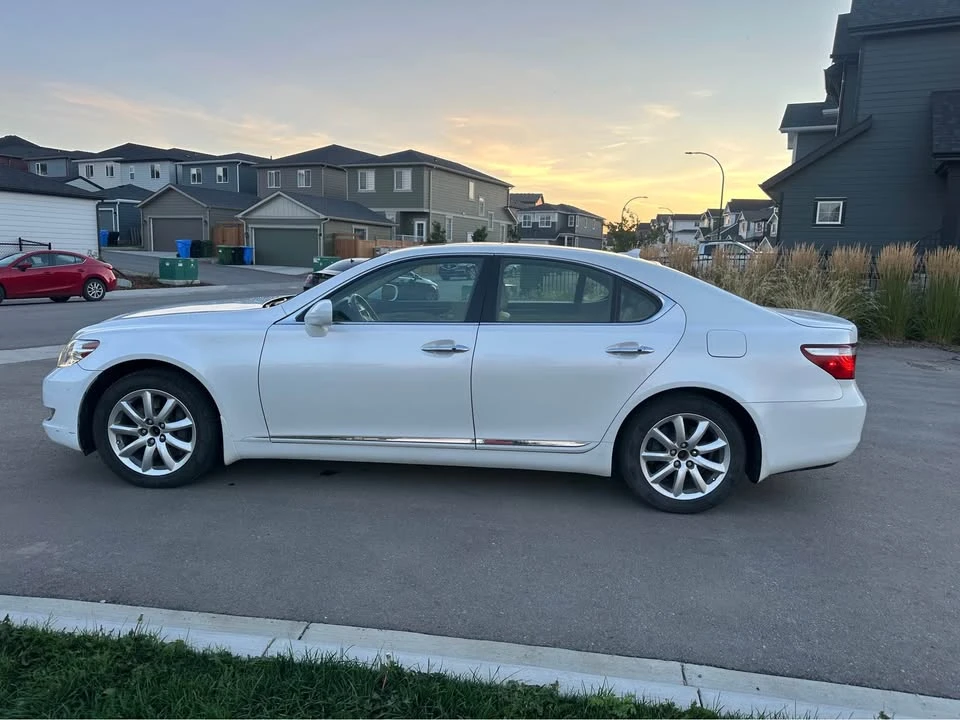 2009 Lexus LS 4th Gen - Image 2 of 10