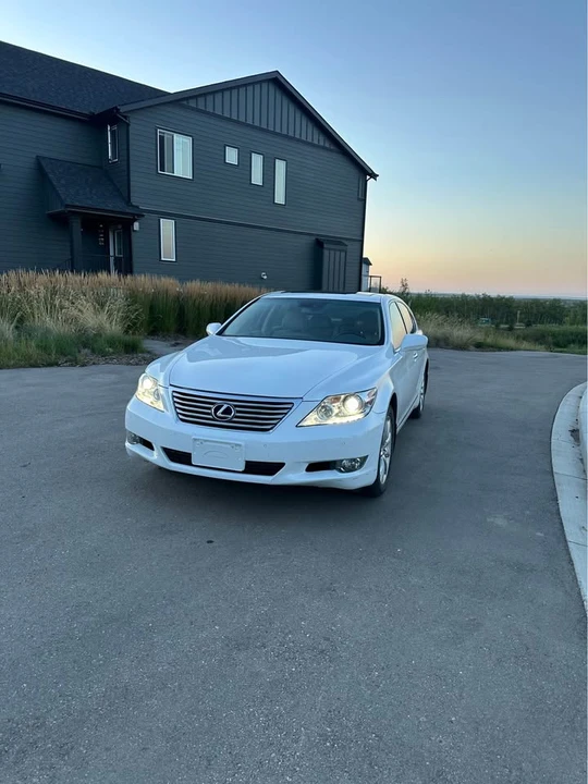 2009 Lexus LS 4th Gen - Image 3 of 10