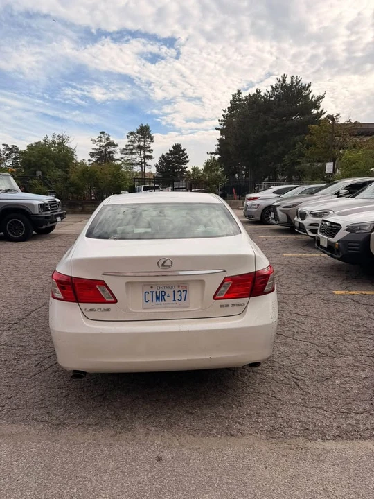 2009 Lexus LS 4th Gen - Image 7 of 8