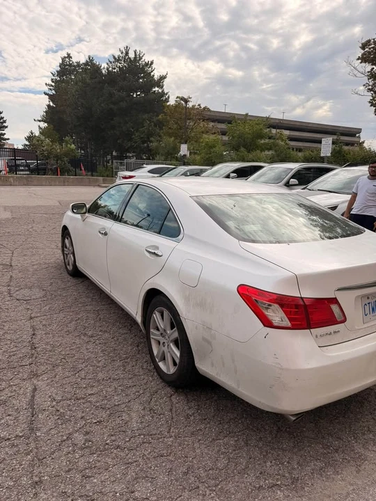 2009 Lexus LS 4th Gen - Image 5 of 8