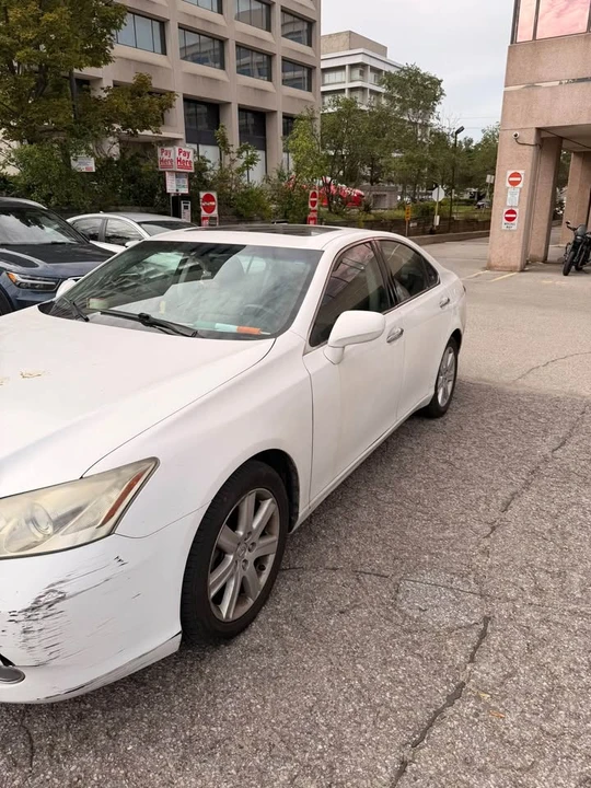 2009 Lexus LS 4th Gen - Image 4 of 8