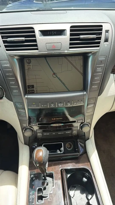 2009 Lexus LS 4th Gen - Image 14 of 19