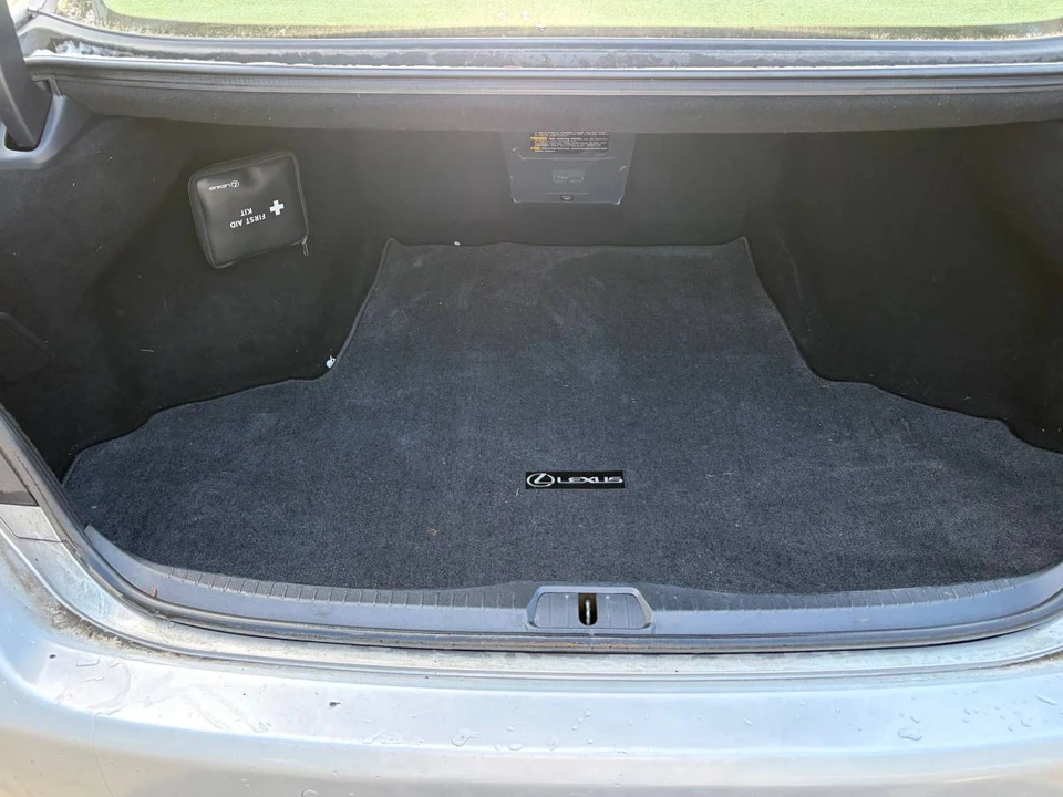 2009 Lexus LS 4th Gen - Image 9 of 22