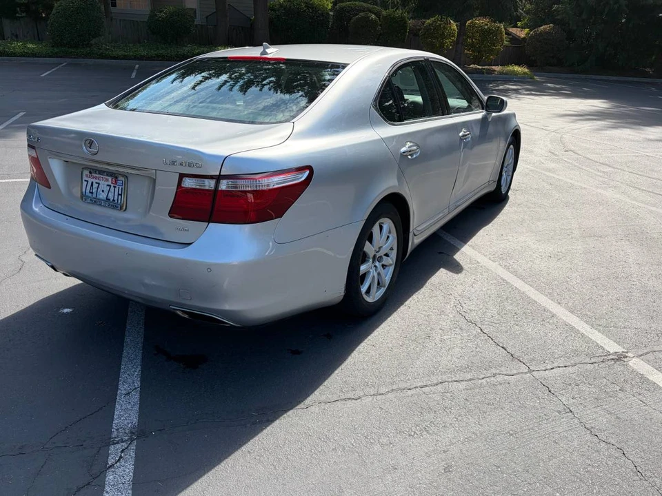 2009 Lexus LS 4th Gen - Image 2 of 22