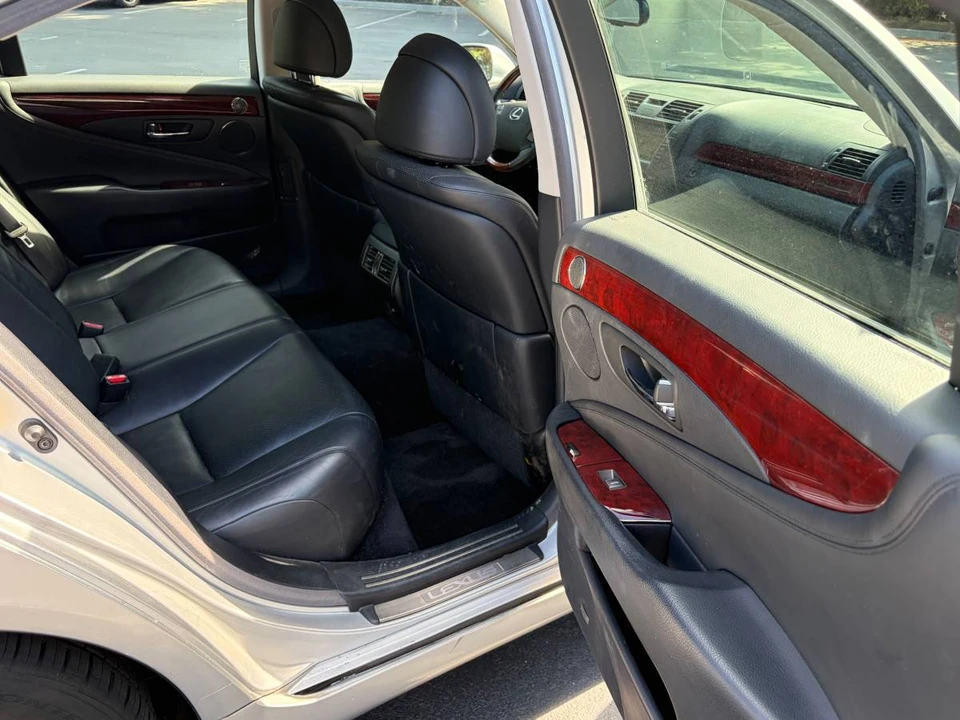 2009 Lexus LS 4th Gen - Image 7 of 22