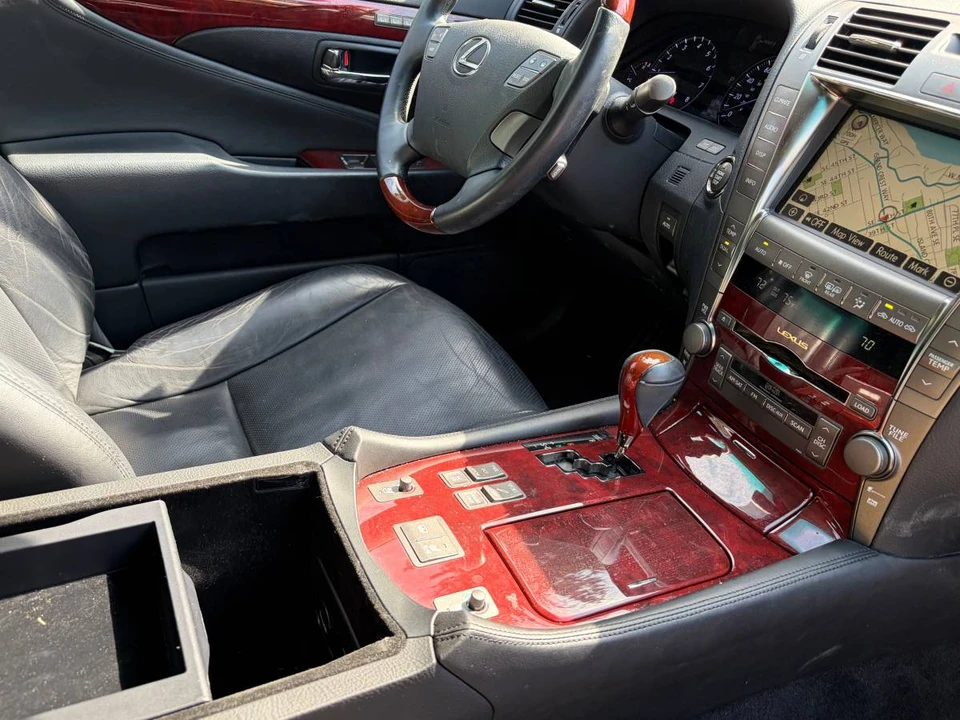 2009 Lexus LS 4th Gen - Image 5 of 22