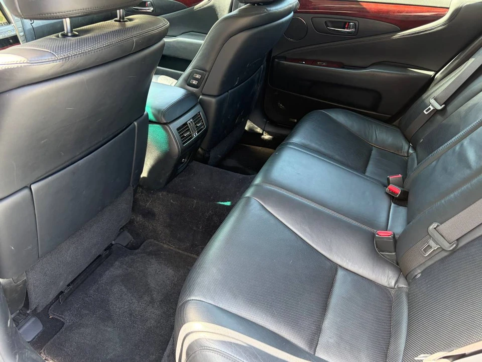 2009 Lexus LS 4th Gen - Image 17 of 22
