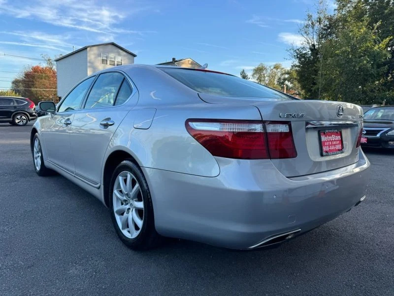 2009 Lexus LS 4th Gen - Image 5 of 12