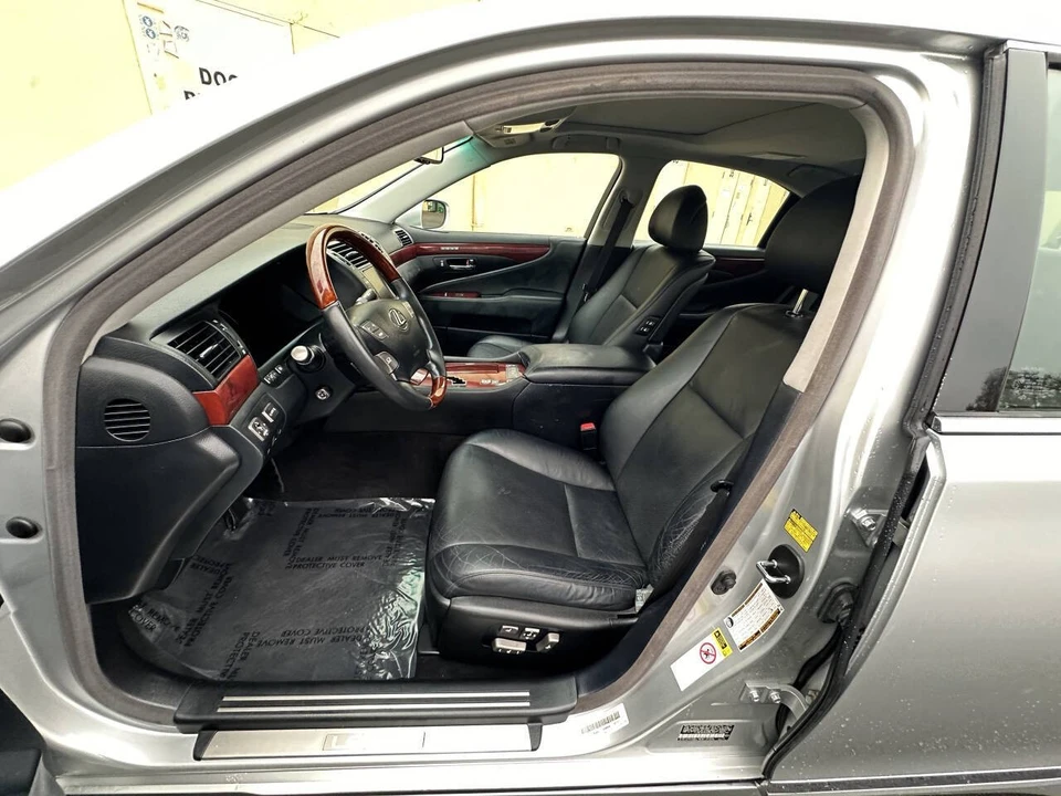 2009 Lexus LS 4th Gen - Image 9 of 21