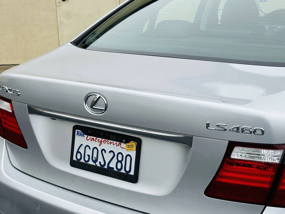 2009 Lexus LS 4th Gen - Image 8 of 21