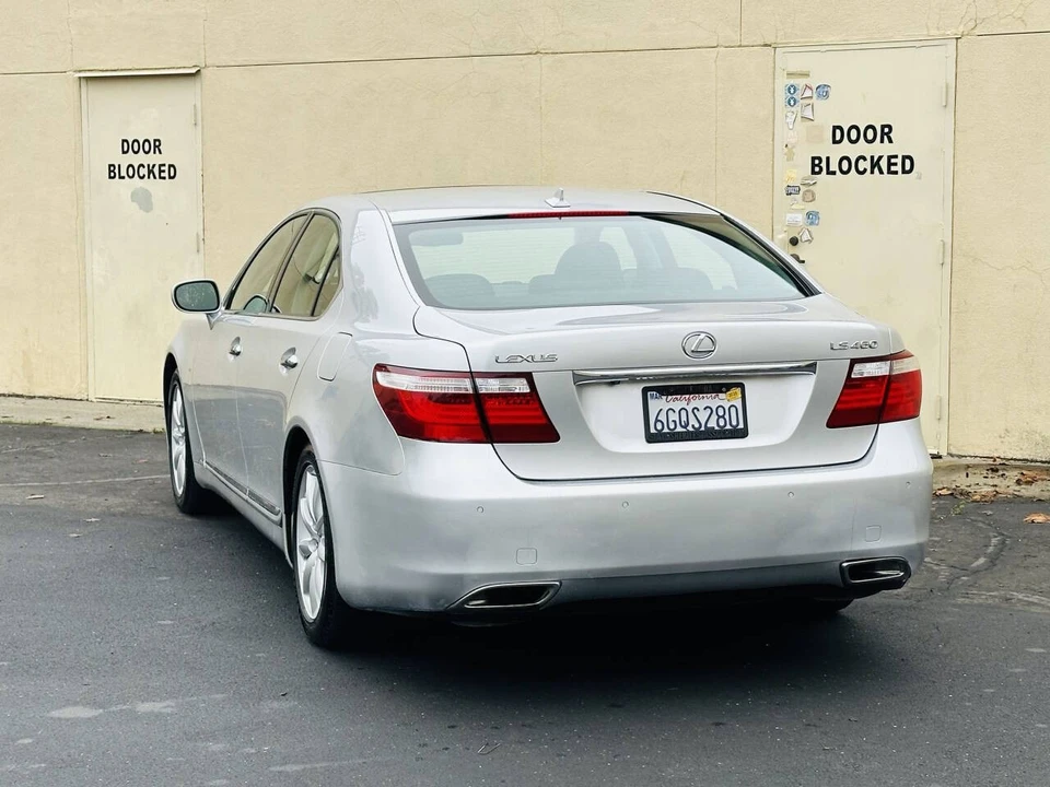 2009 Lexus LS 4th Gen - Image 5 of 21