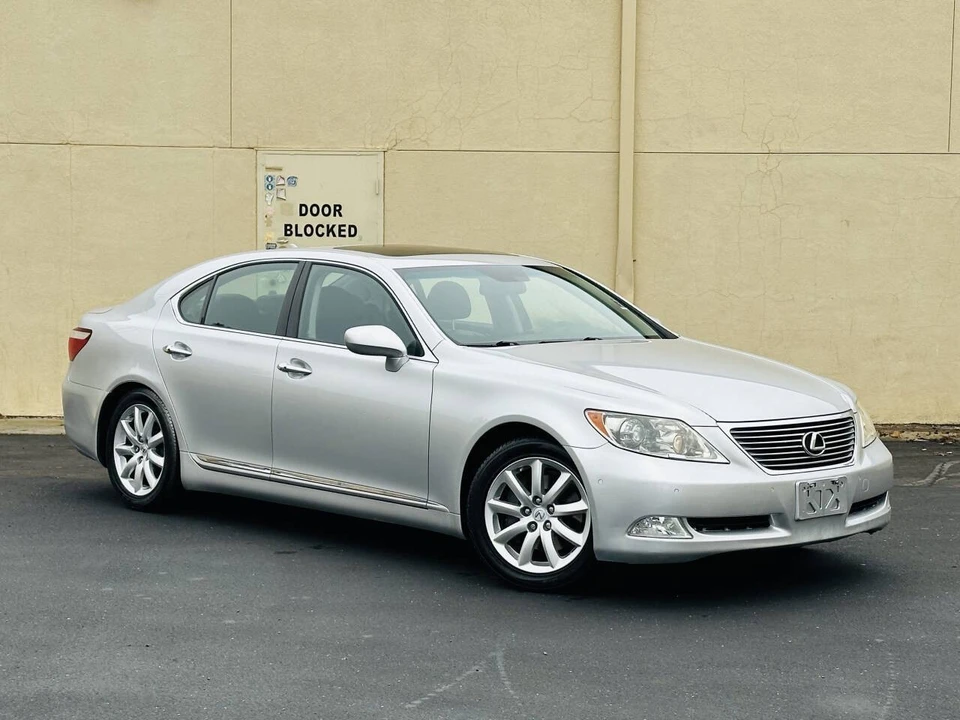 2009 Lexus LS 4th Gen - Image 2 of 21