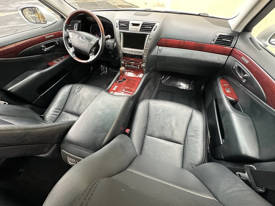 2009 Lexus LS 4th Gen - Image 12 of 21
