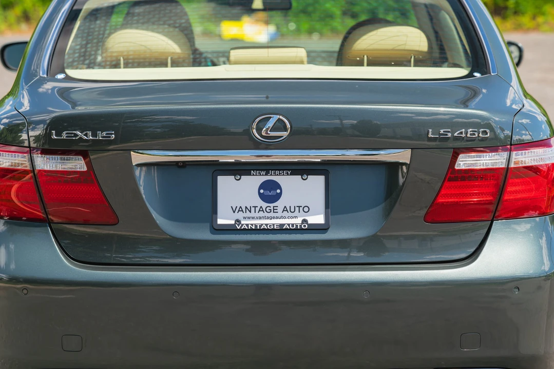 2009 Lexus LS 4th Gen - Image 28 of 31