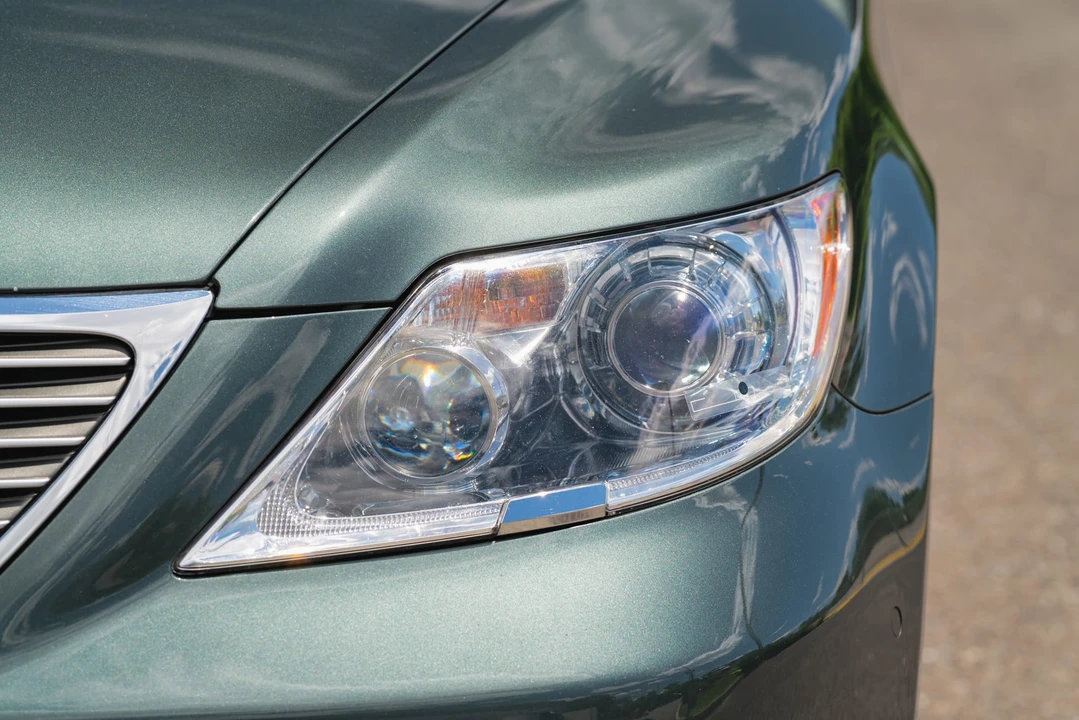 2009 Lexus LS 4th Gen - Image 27 of 31
