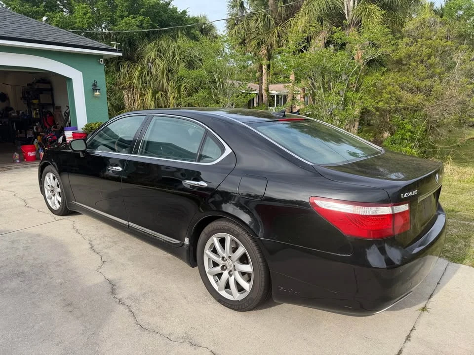 2009 Lexus LS 4th Gen - Image 2 of 10