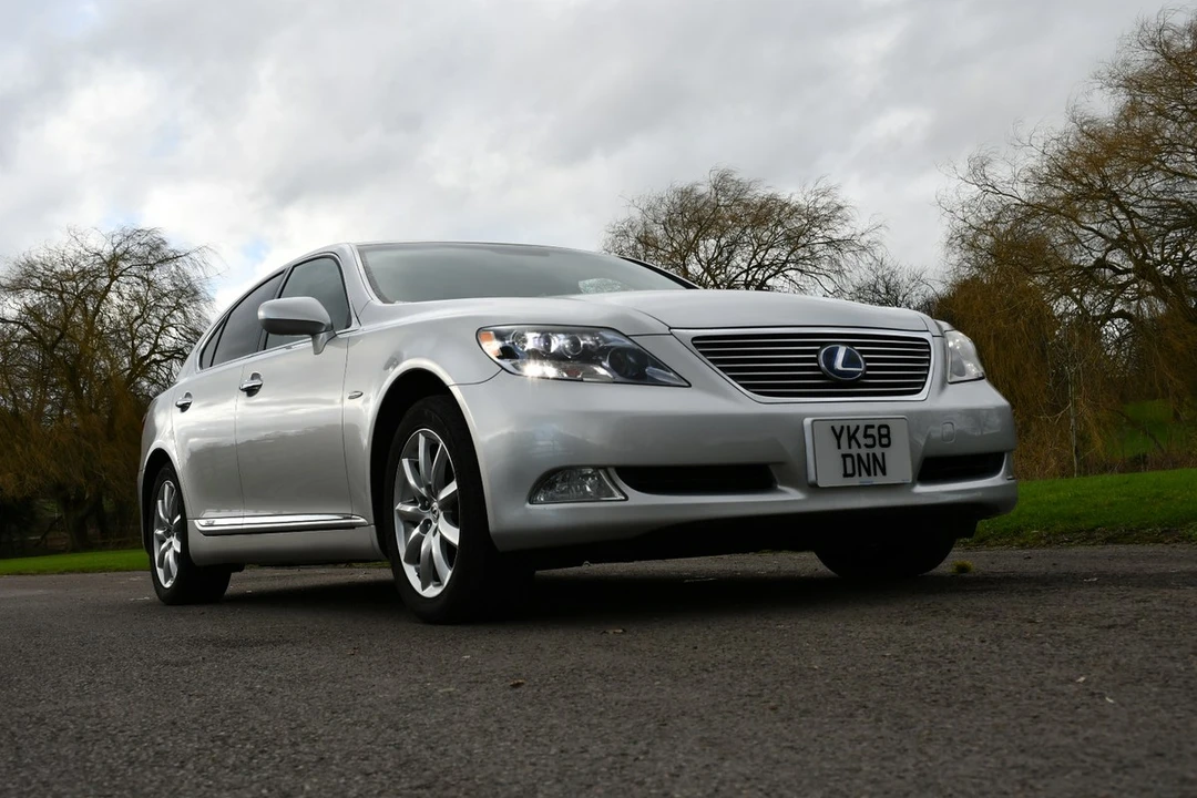 2009 Lexus LS 4th Gen - Image 2 of 30