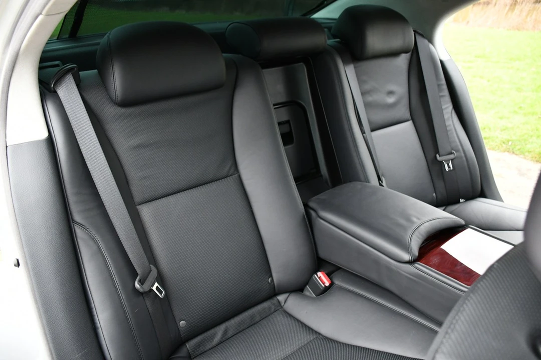 2009 Lexus LS 4th Gen - Image 7 of 30