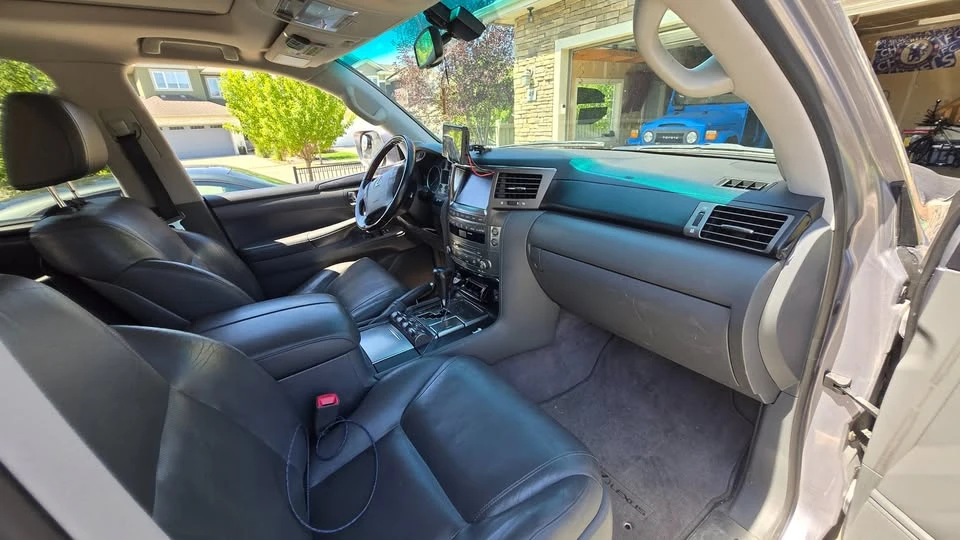 2009 Lexus LX 3rd Gen - Image 6 of 9