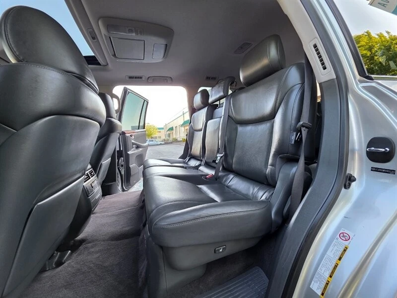 2009 Lexus LX 3rd Gen - Image 15 of 21