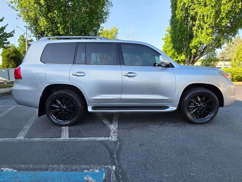 2009 Lexus LX 3rd Gen - Image 4 of 21