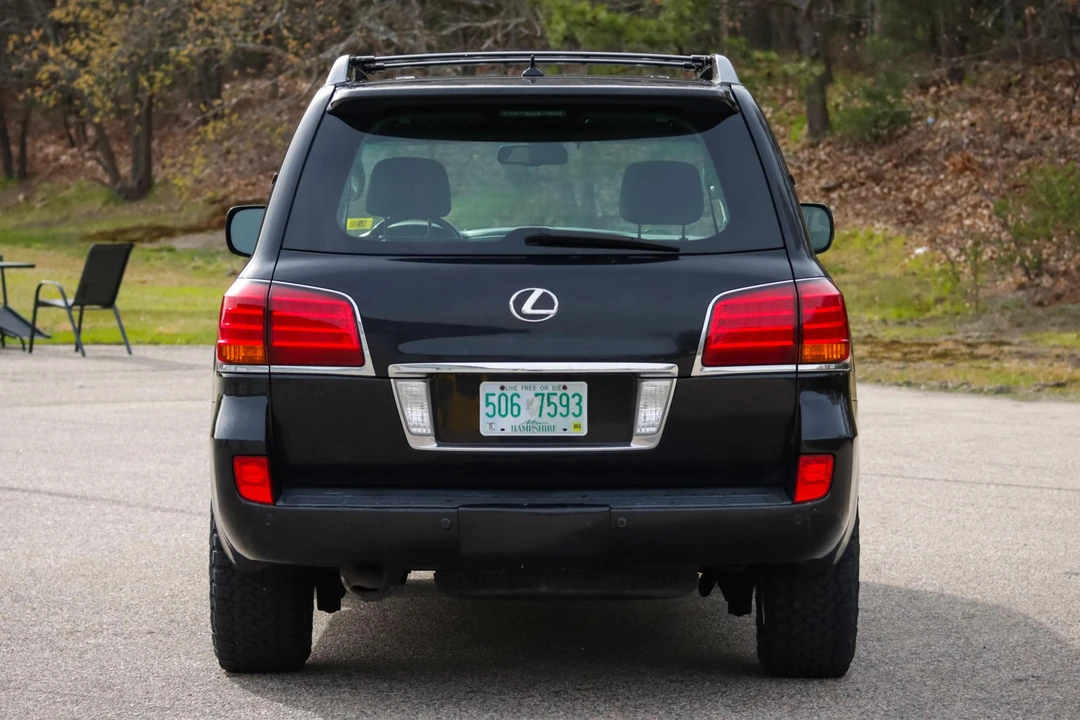 2009 Lexus LX 3rd Gen - Image 5 of 31