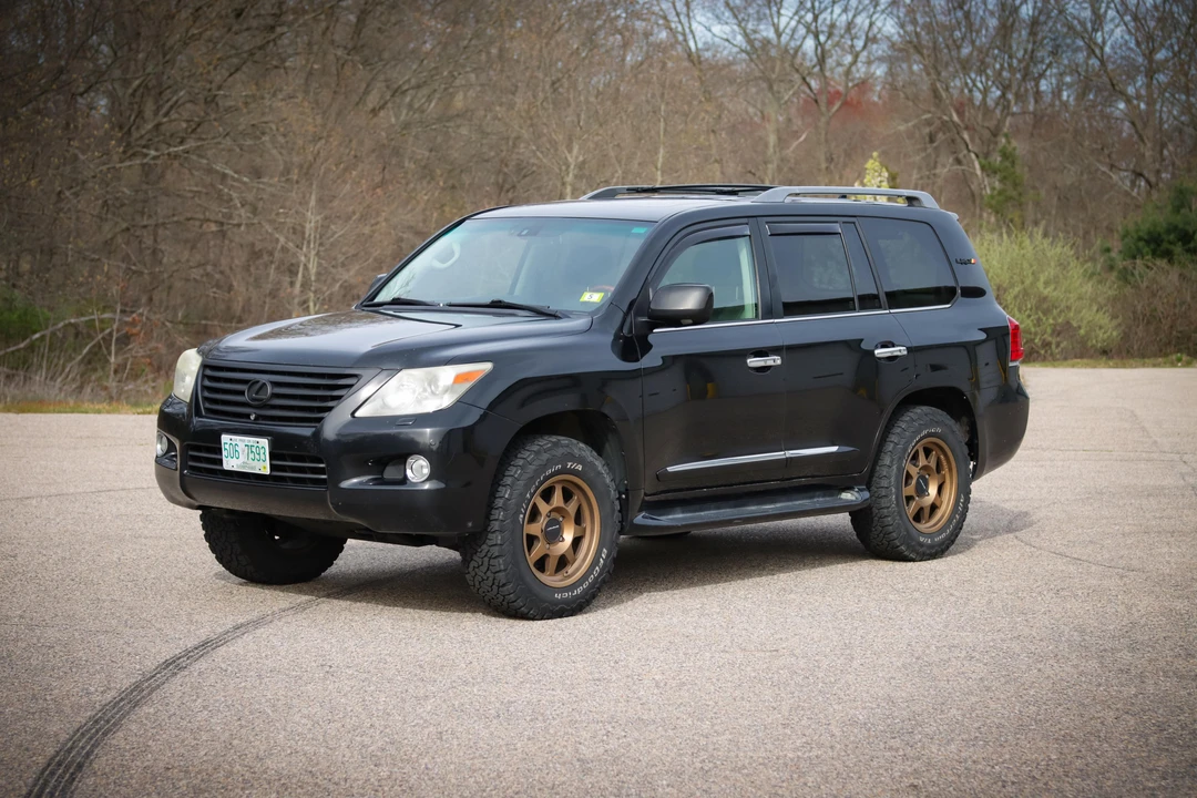 2009 Lexus LX 3rd Gen - Image 9 of 31