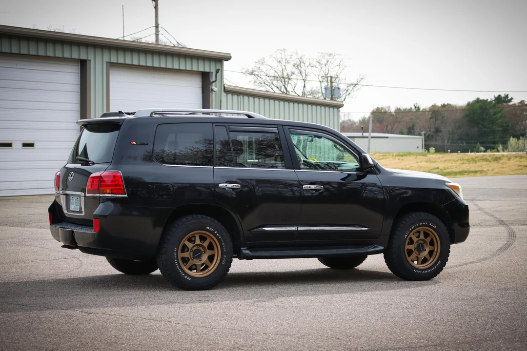 2009 Lexus LX 3rd Gen - Image 19 of 31
