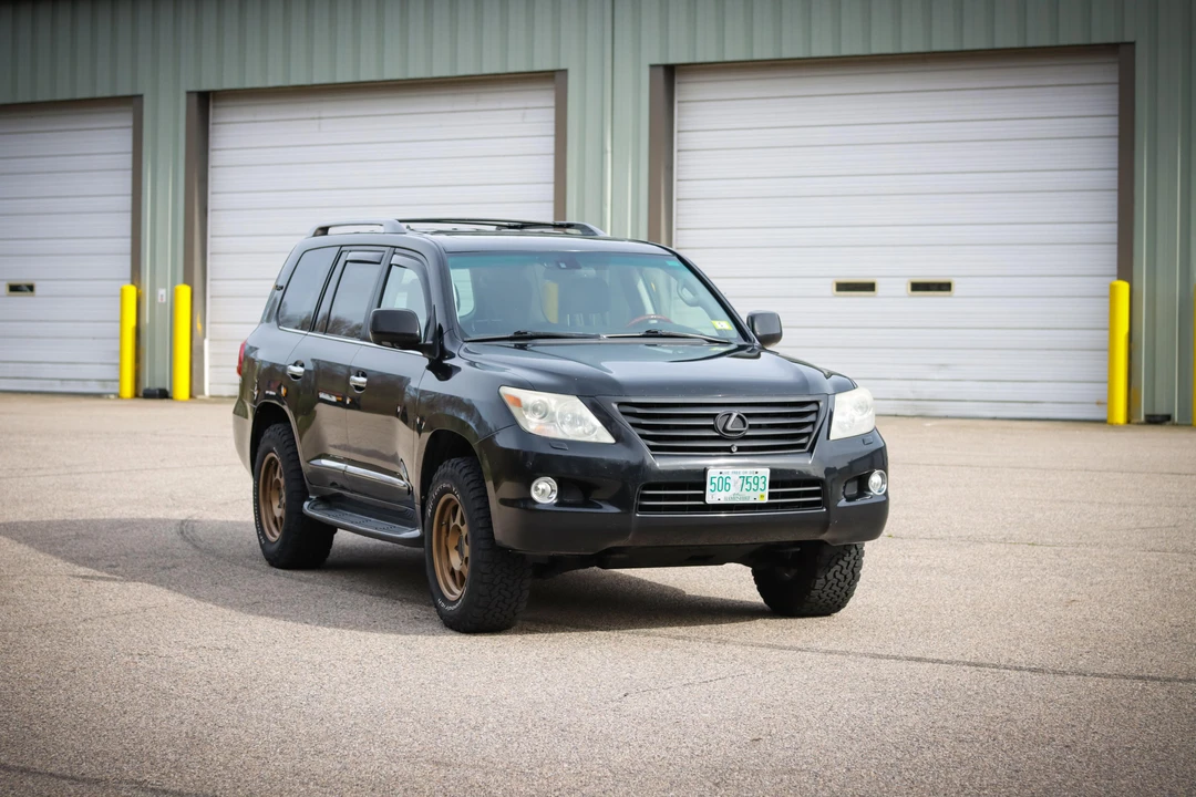 2009 Lexus LX 3rd Gen - Image 24 of 31