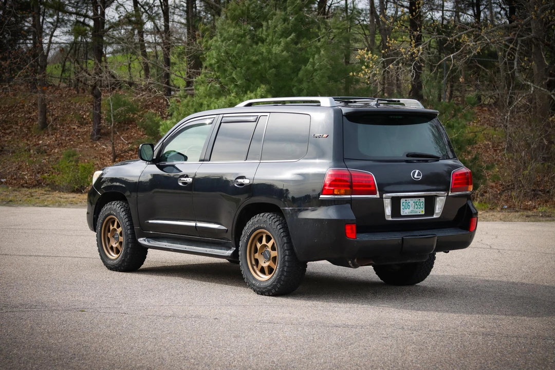 2009 Lexus LX 3rd Gen - Image 13 of 31