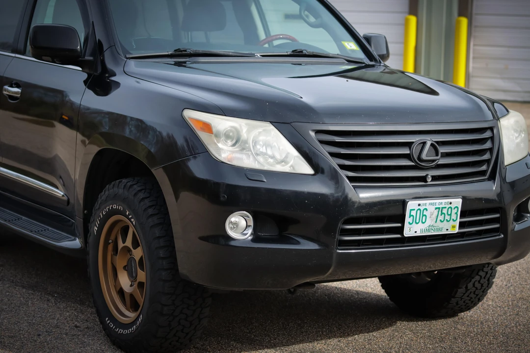 2009 Lexus LX 3rd Gen - Image 28 of 31