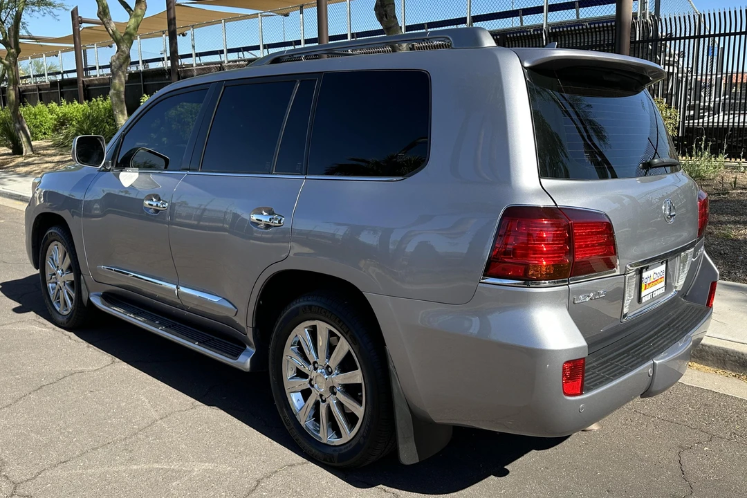 2009 Lexus LX 3rd Gen - Image 4 of 31