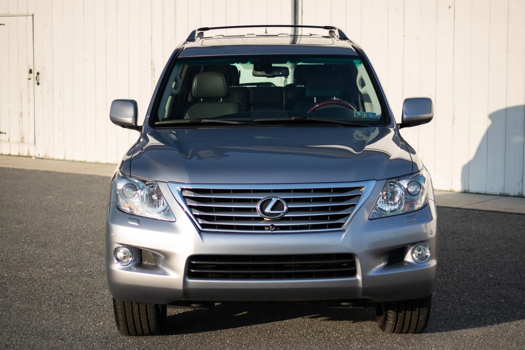 2009 Lexus LX 3rd Gen - Image 6 of 31
