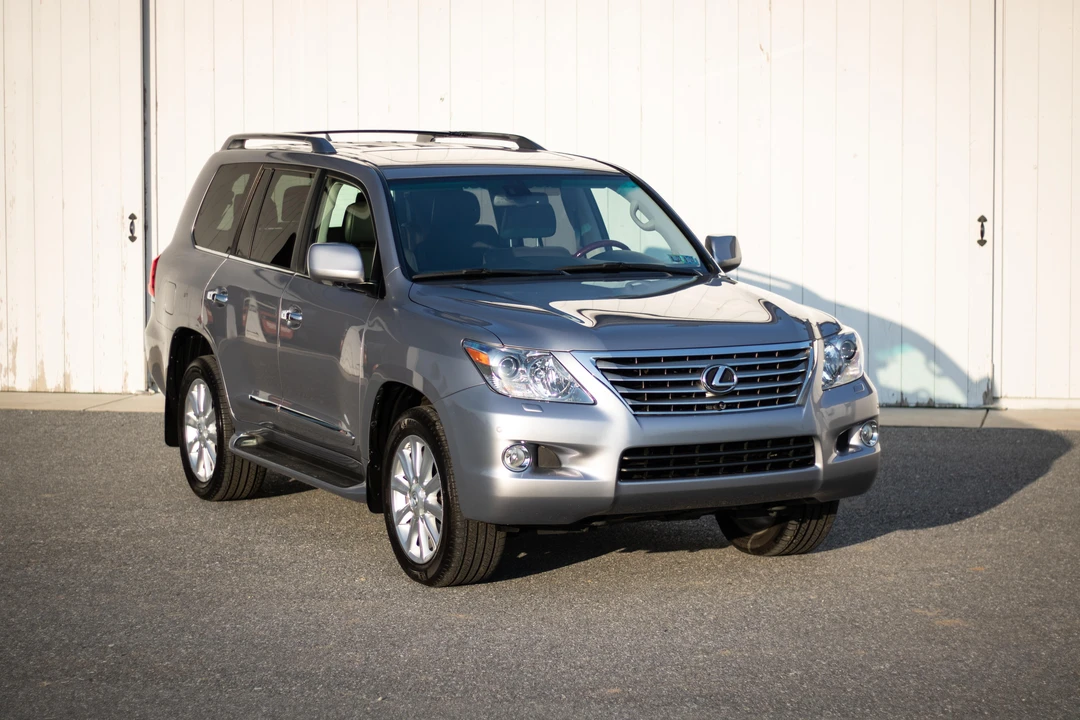 2009 Lexus LX 3rd Gen - Image 18 of 31