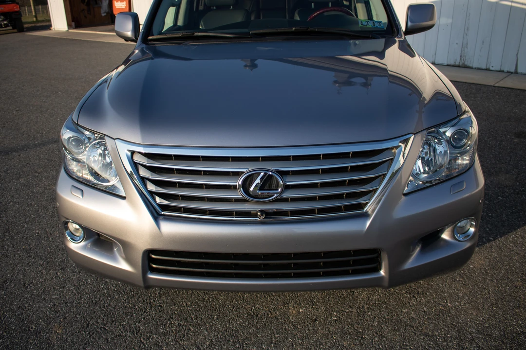 2009 Lexus LX 3rd Gen - Image 7 of 31