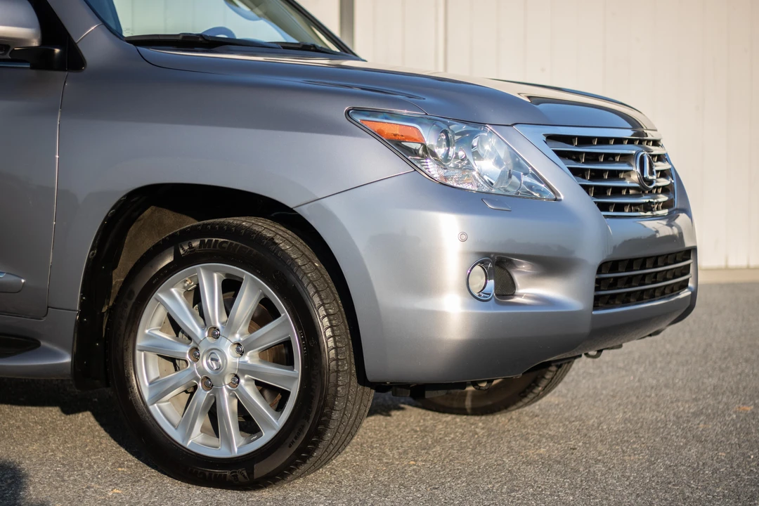 2009 Lexus LX 3rd Gen - Image 21 of 31