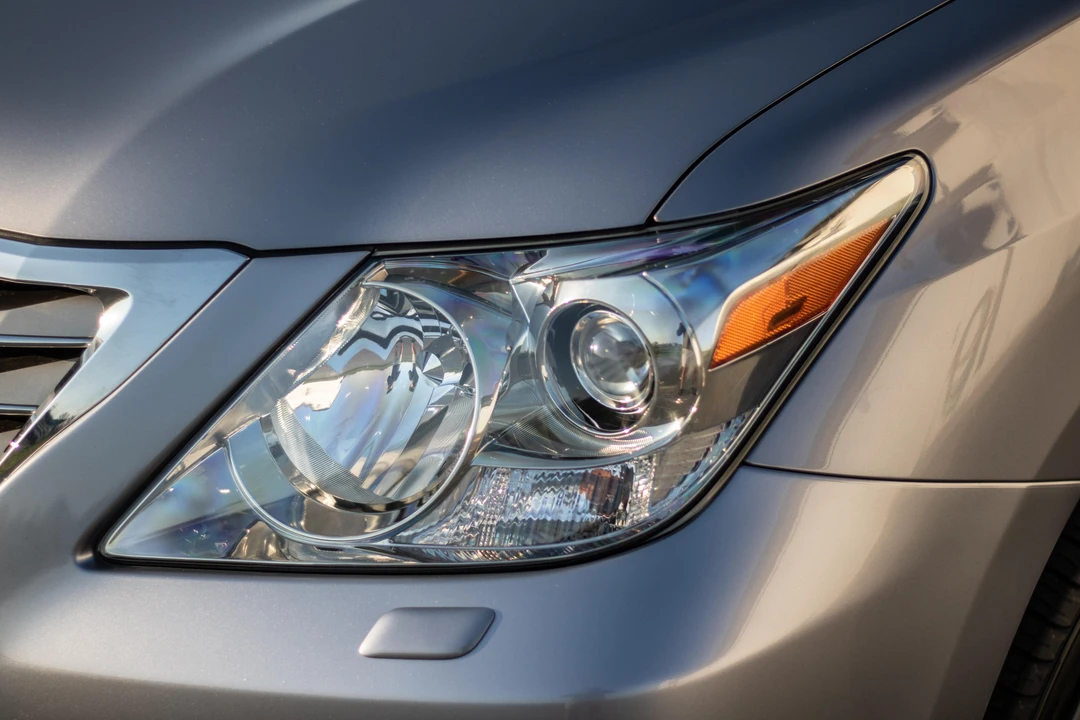 2009 Lexus LX 3rd Gen - Image 23 of 31
