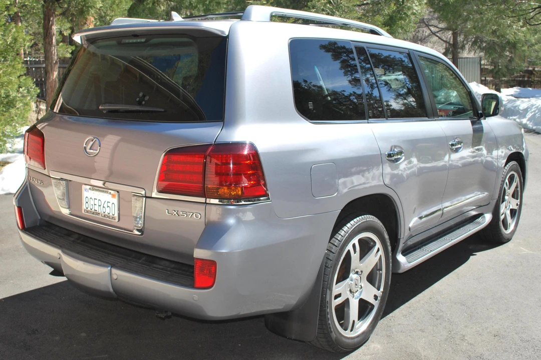 2009 Lexus LX 3rd Gen - Image 4 of 6