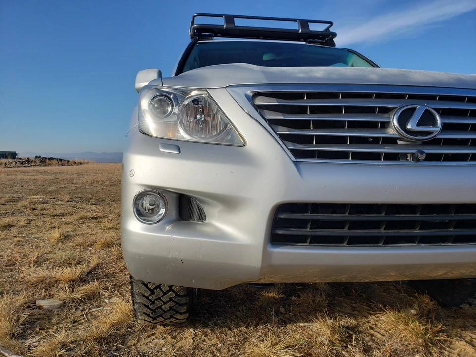 2009 Lexus LX 3rd Gen - Image 18 of 31