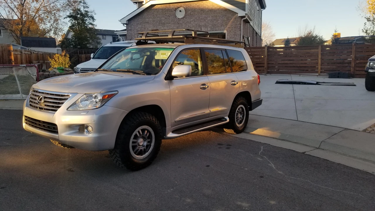2009 Lexus LX 3rd Gen - Image 7 of 31